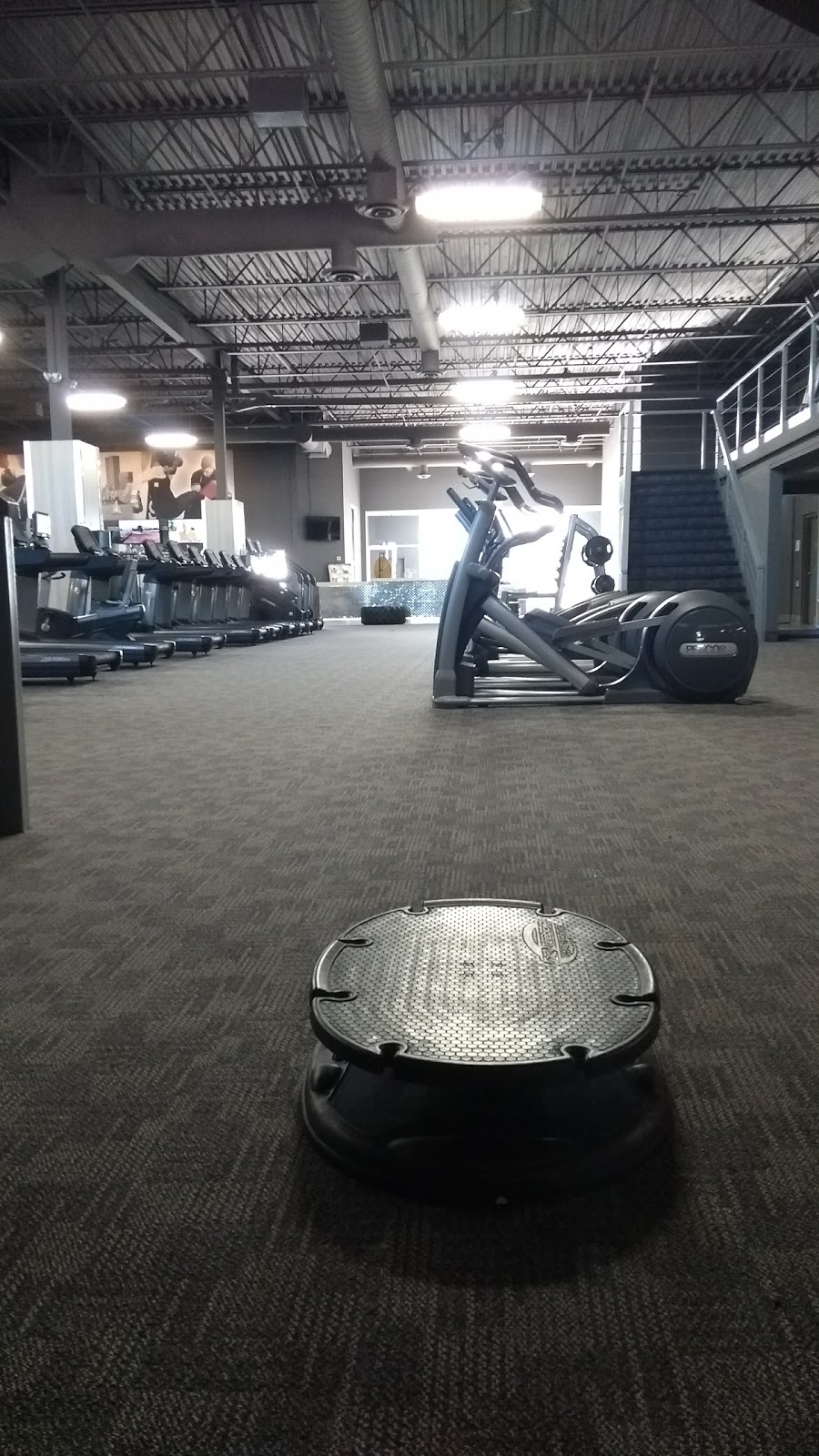 Express Fitness - Scarborough | 1399 Kennedy Rd, Scarborough, ON M1P 2L6, Canada | Phone: (416) 750-0069