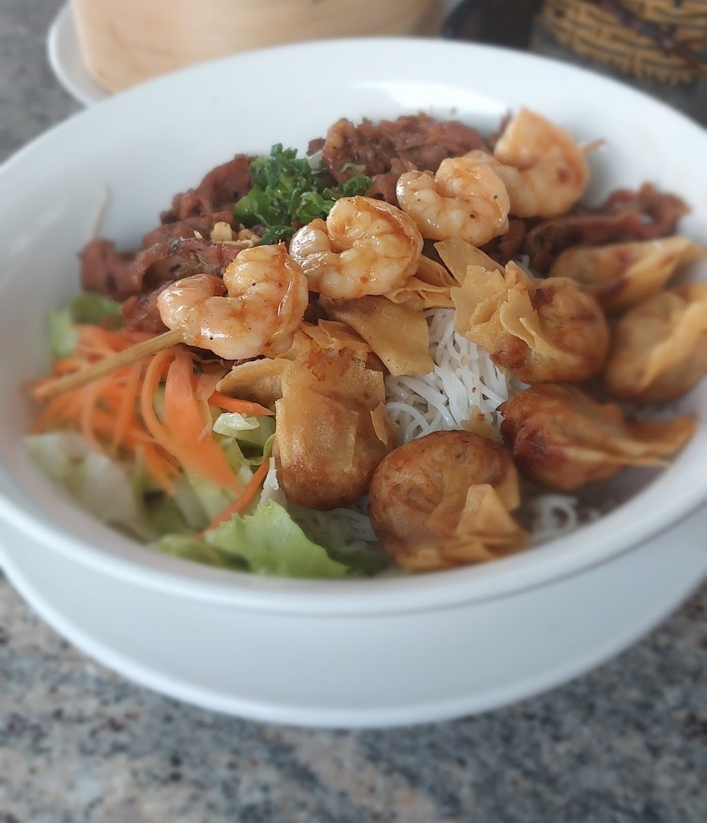 Pho Dinosaur Vietnamese restaurant | 1102a AB-9, Drumheller, AB T0J 0Y0, Canada | Phone: (403) 856-0665