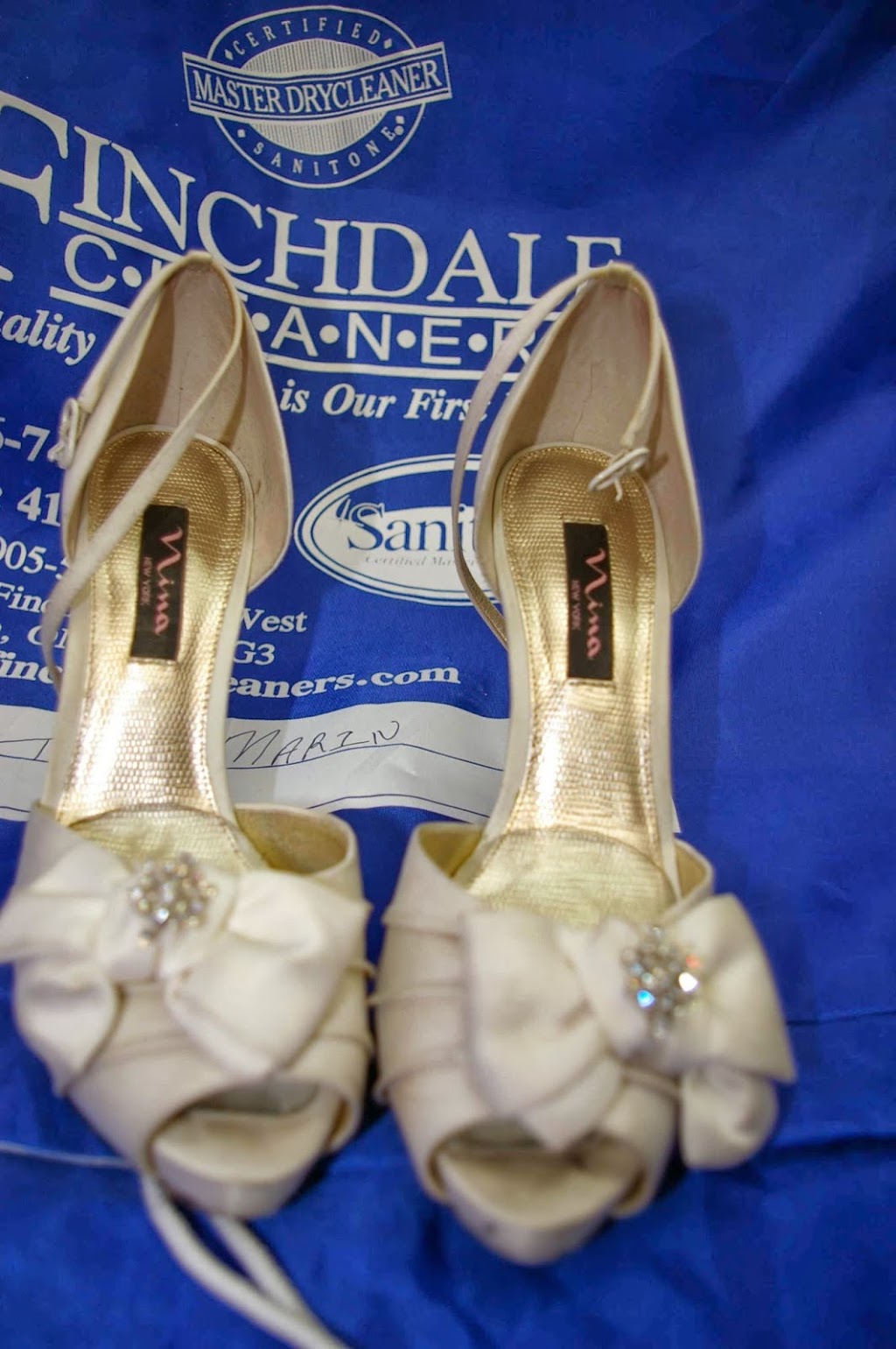 Finchdale Cleaners | 2580 Finch Ave W, North York, ON M9M 2G3, Canada | Phone: (416) 741-2536