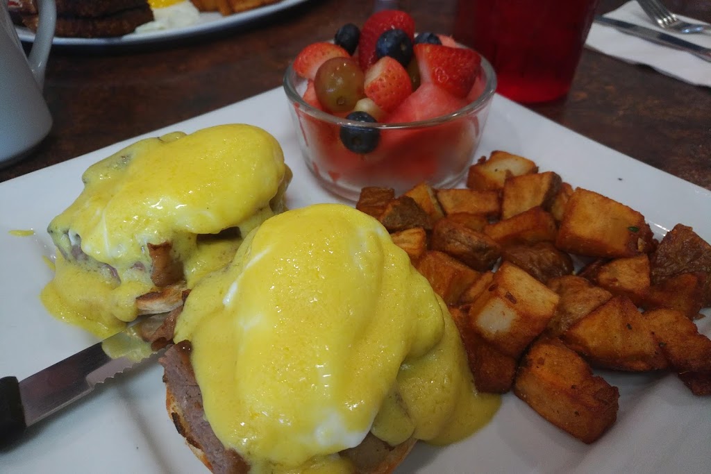 Bridge Street Kitchen | 373 Bridge St W, Waterloo, ON N2K 3K3, Canada | Phone: (519) 886-3080