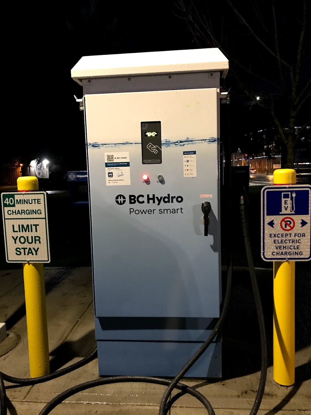 BC Hydro Charging Station | point of interest | 1720 56 St, Delta, BC V4L 2B1, Canada | 8663383369 OR +1 866-338-3369
