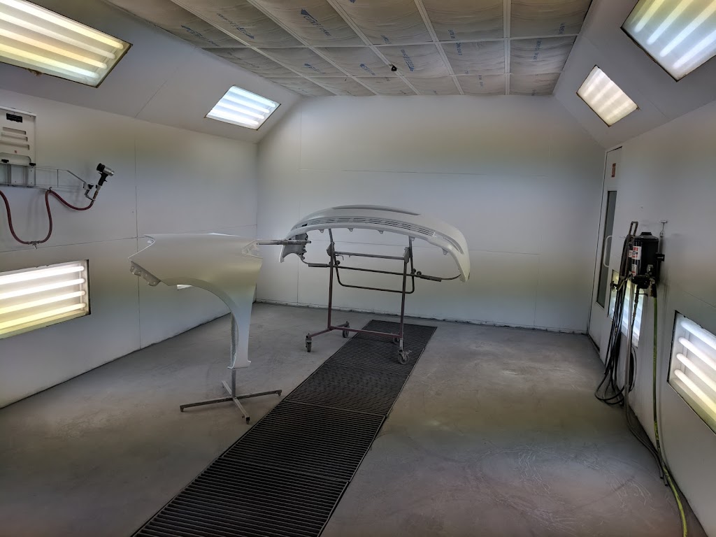 Town Autobody | 64 Salter St, Winnipeg, MB R2W 4J6, Canada | Phone: (204) 421-1300
