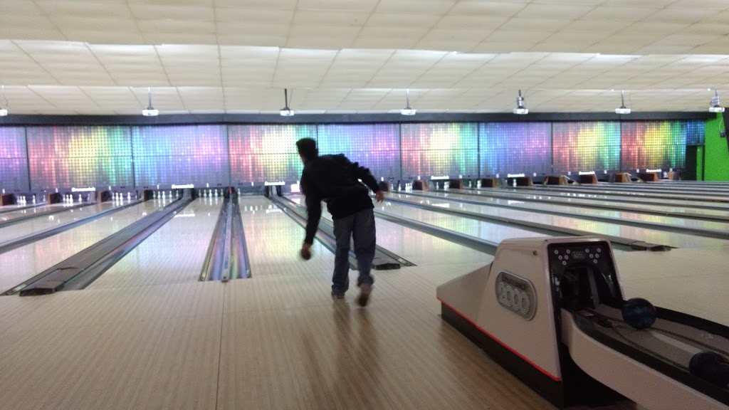 Canadian Bowling Centre | 217 Fairmont Dr, Saskatoon, SK S7M 5B8, Canada | Phone: (306) 384-2400