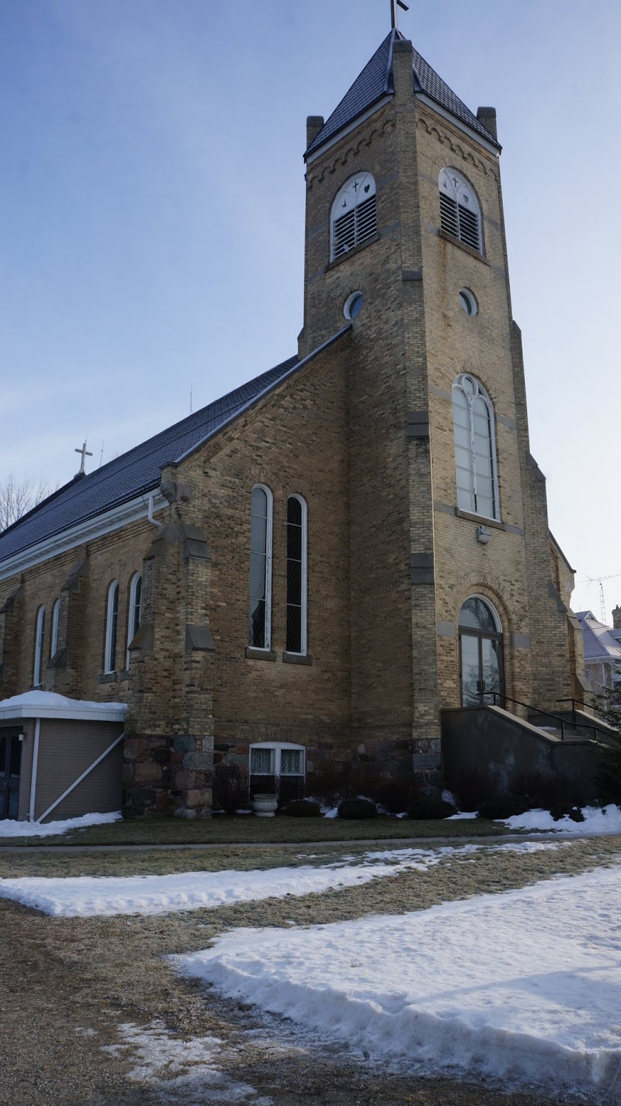 Sacred Heart Church | 9141 ON-6, Kenilworth, ON N0G 2E0, Canada | Phone: (519) 848-3210