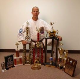 One on One Fitness & Karate Center Inc | 9142 Main St, Clarence, NY 14031, USA | Phone: (716) 570-3252