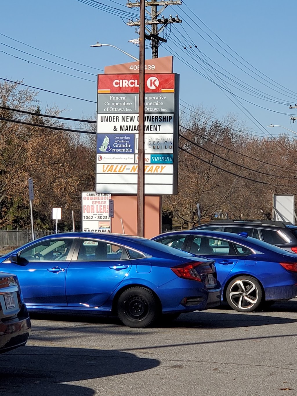 Circle K | 437 St Laurent Blvd, Ottawa, ON K1K 2Z8, Canada | Phone: (613) 746-0228