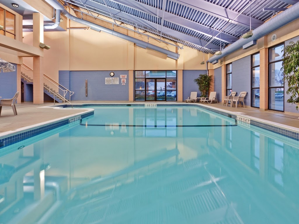 Propel Swimming Lessons Mississauga | 2125 N Sheridan Way, Holiday Inn Express and Suites, Toronto Southwest, Mississauga, ON L5K 1A3, Canada | Phone: (833) 977-6735