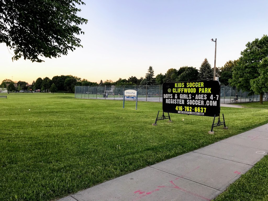 Cliffwood Park | 280 Cliffwood Rd, North York, ON M2H 2S7, Canada | Phone: (416) 338-4386