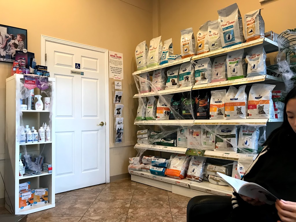 Bank Street Animal Hospital | 2446 Bank St #123, Ottawa, ON K1V 1A4, Canada | Phone: (613) 695-2060