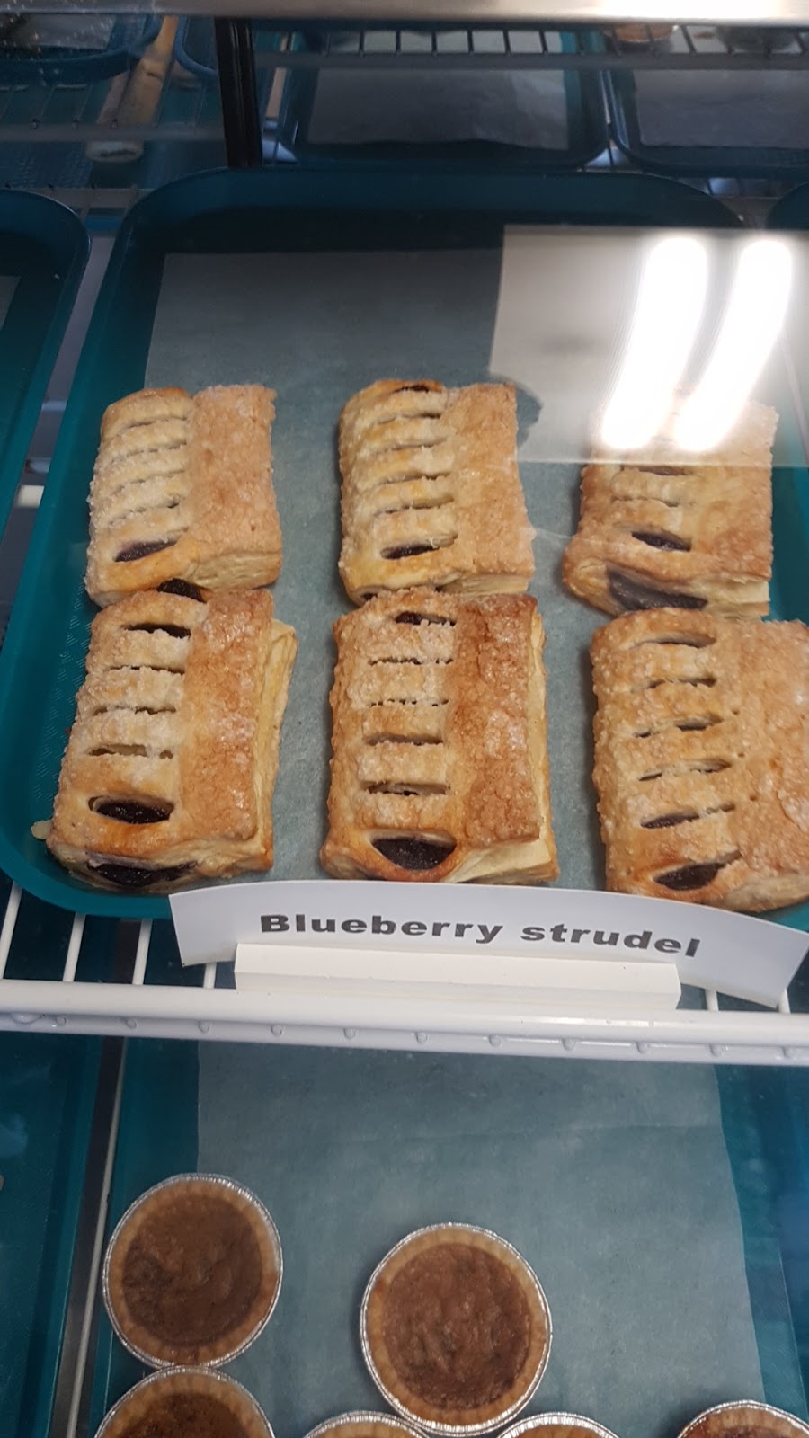 Home-Style Bakery & Cafe | 30 2 Ave, Austin, MB R0H 0C0, Canada | Phone: (204) 637-2000