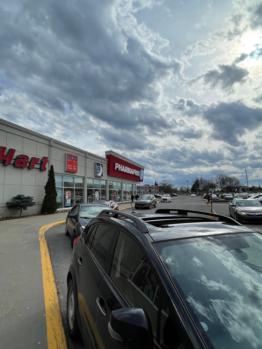 Pharmaprix | 3100 Blvd. de la Concorde E Unit 50 D, Laval, QC H7E 2B8, Canada | Phone: (450) 661-7748