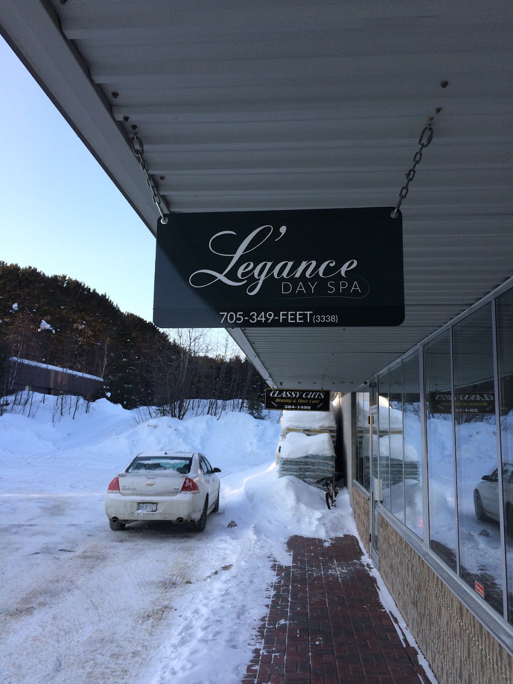 Legance Day Spa | 10 John St #2, Sundridge, ON P0A 1Z0, Canada | Phone: (705) 349-3338