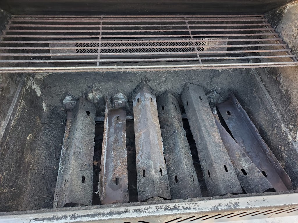 BBQ Cleaning services and BBQ gas line install | 4 Admiral Crescent, Angus, ON L0M 1B4, Canada | Phone: (705) 970-4701