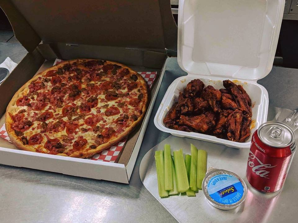 Christophers Pizza | 94 Killaly St W, Port Colborne, ON L3K 3L6, Canada | Phone: (905) 834-5000