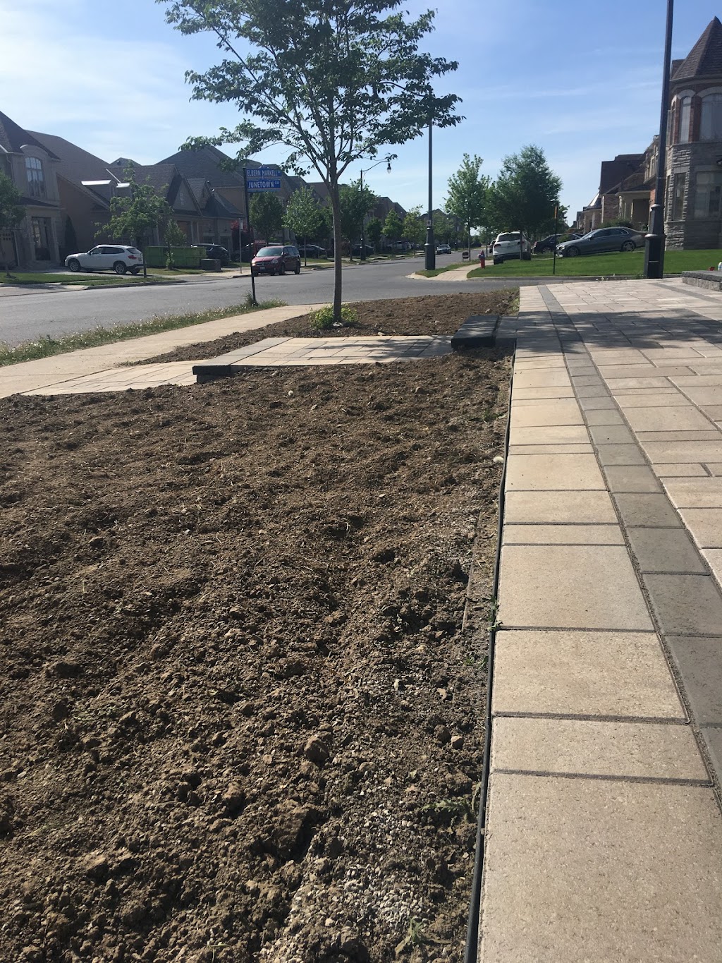 Neighbourhood Lawn Man | 5168 Eighth Line, Milton, ON L9E 1A6, Canada | Phone: (226) 200-1606