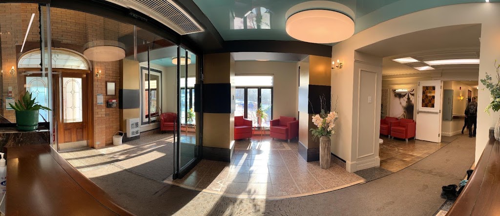 Les Résidences Du Précieux Sang | 5615 Rue Saint-Louis, Lévis, QC G6V 4G2, Canada | Phone: (418) 837-3715