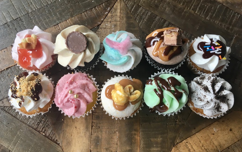 The Carefree Cakery | 292 Denys Ave, Dieppe, NB E1A 1B9, Canada | Phone: (506) 233-2253