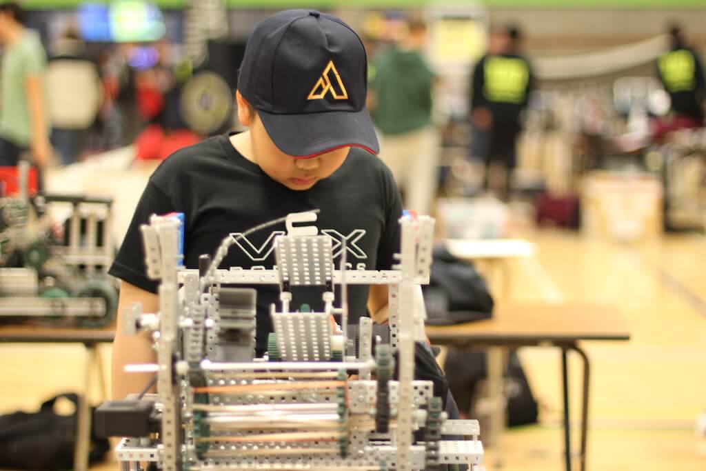 Vex Robotics Camp | 4105 Gladstone St, Vancouver, BC V5N 4Z2, Canada | Phone: (778) 804-8022