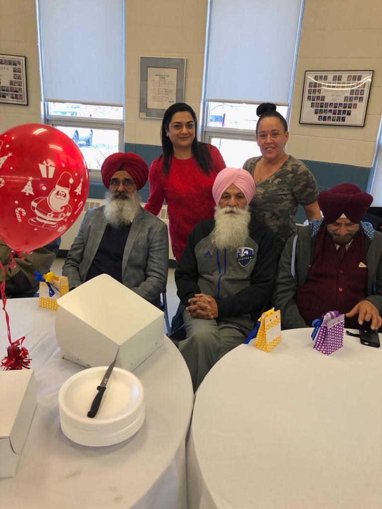 Robert J. Lee Public School | 160 Mountainash Rd, Brampton, ON L6R 1J1, Canada | Phone: (905) 792-2195