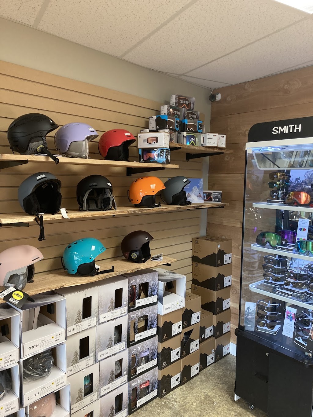 Seasons Outdoors | 7330 Riverside Dr #103, Grand Forks, BC V0H 1H0, Canada | Phone: (250) 442-2691