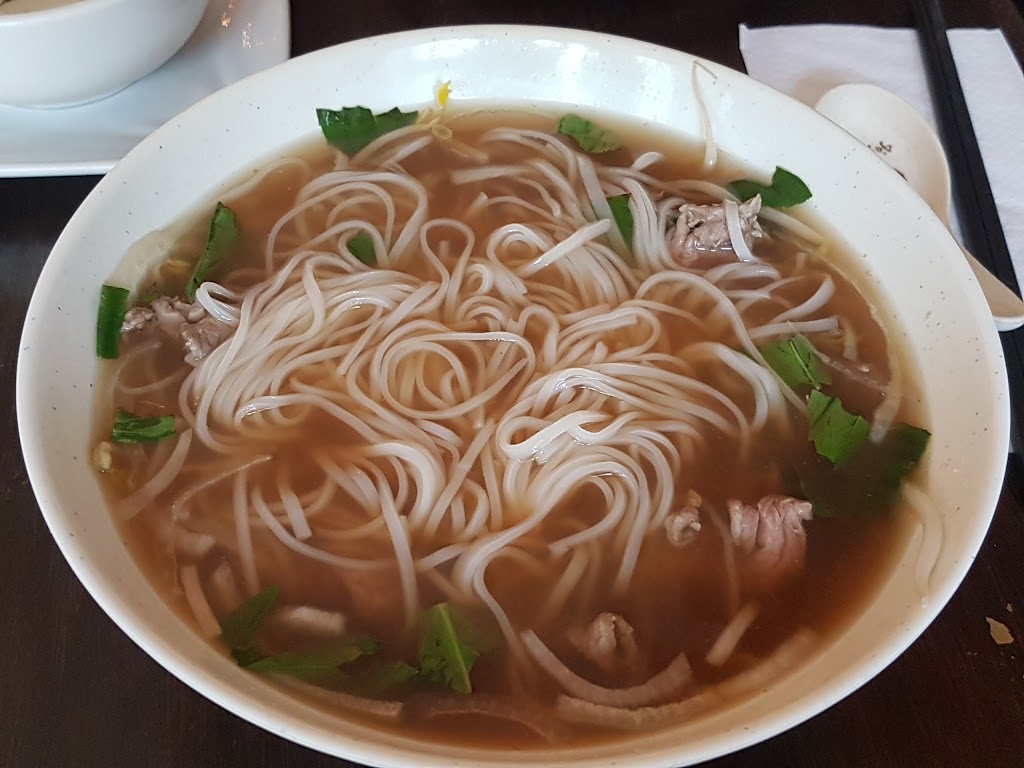 Phở Mont-Royal | 1235 Avenue du Mont-Royal E, Montréal, QC H2J 1Y2, Canada | Phone: (514) 522-7888