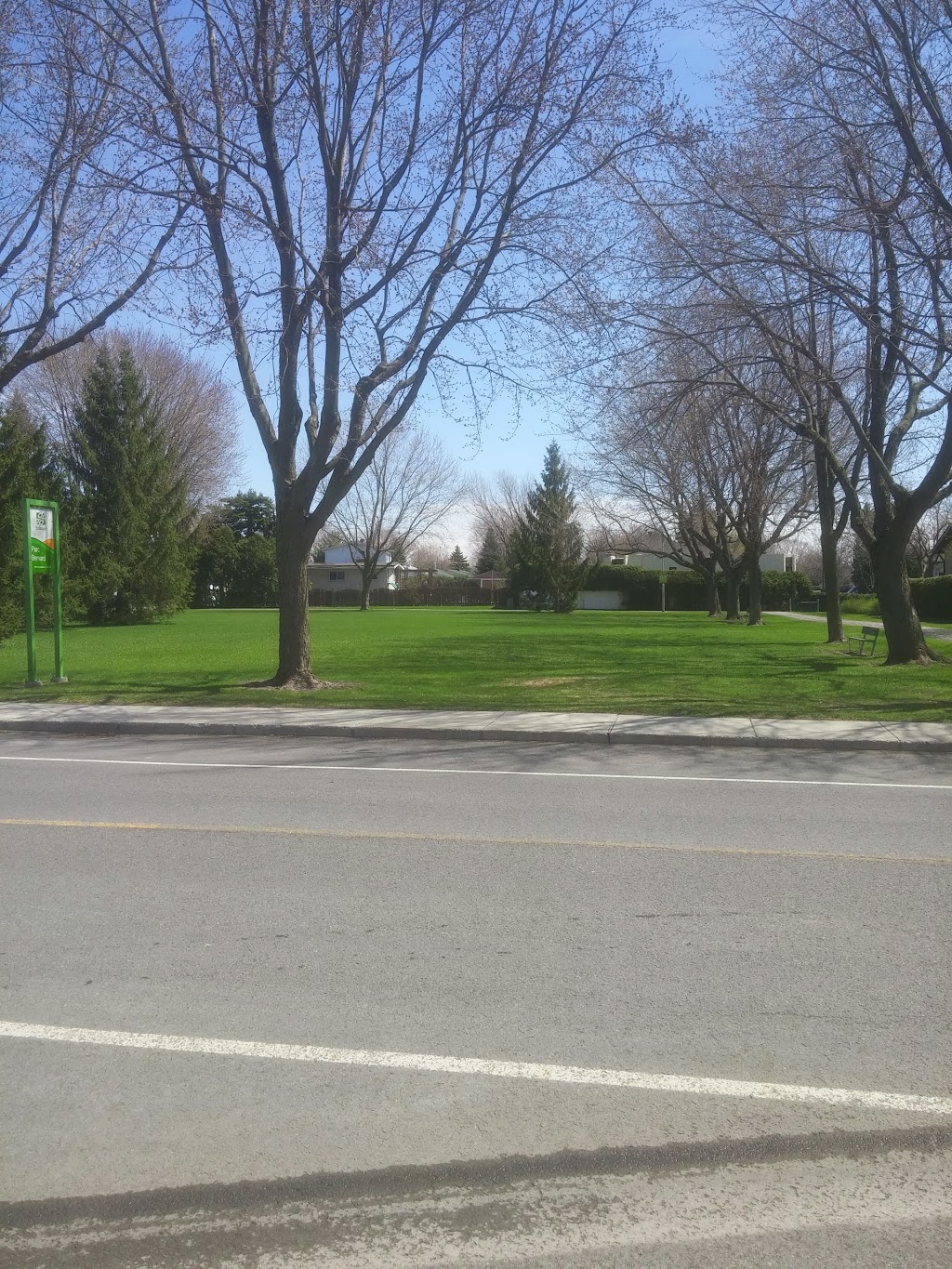 Parc Bernard | 3209 Avenue Bernard, Brossard, QC J4Z 2B7, Canada