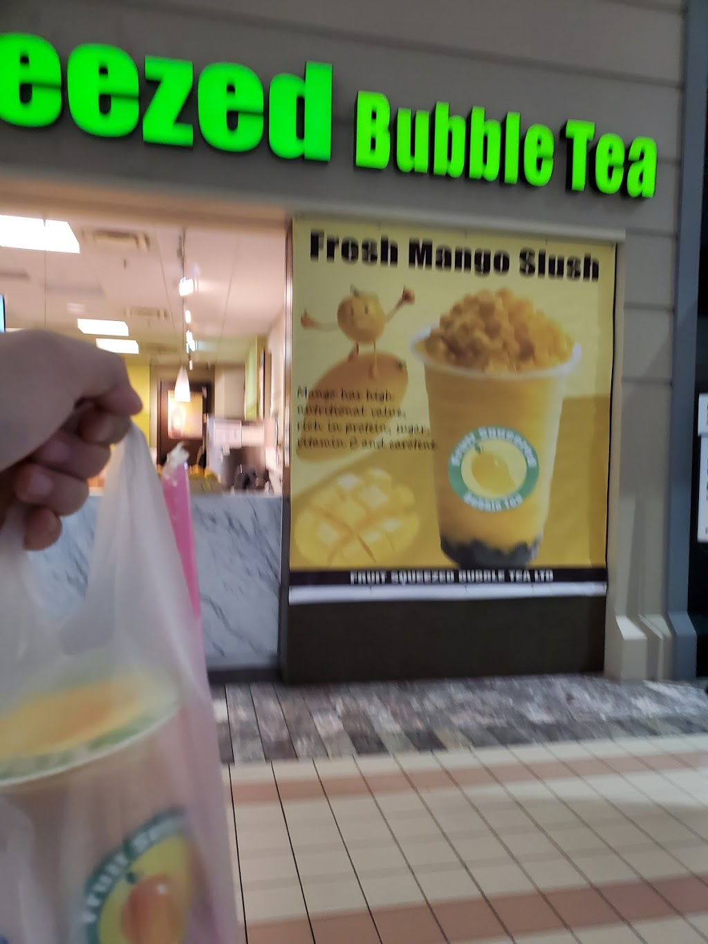 Fruit squeezed Bubble tea | 2225 Erin Mills Pkwy #60A, Mississauga, ON L5K 1T9, Canada | Phone: (647) 606-6146