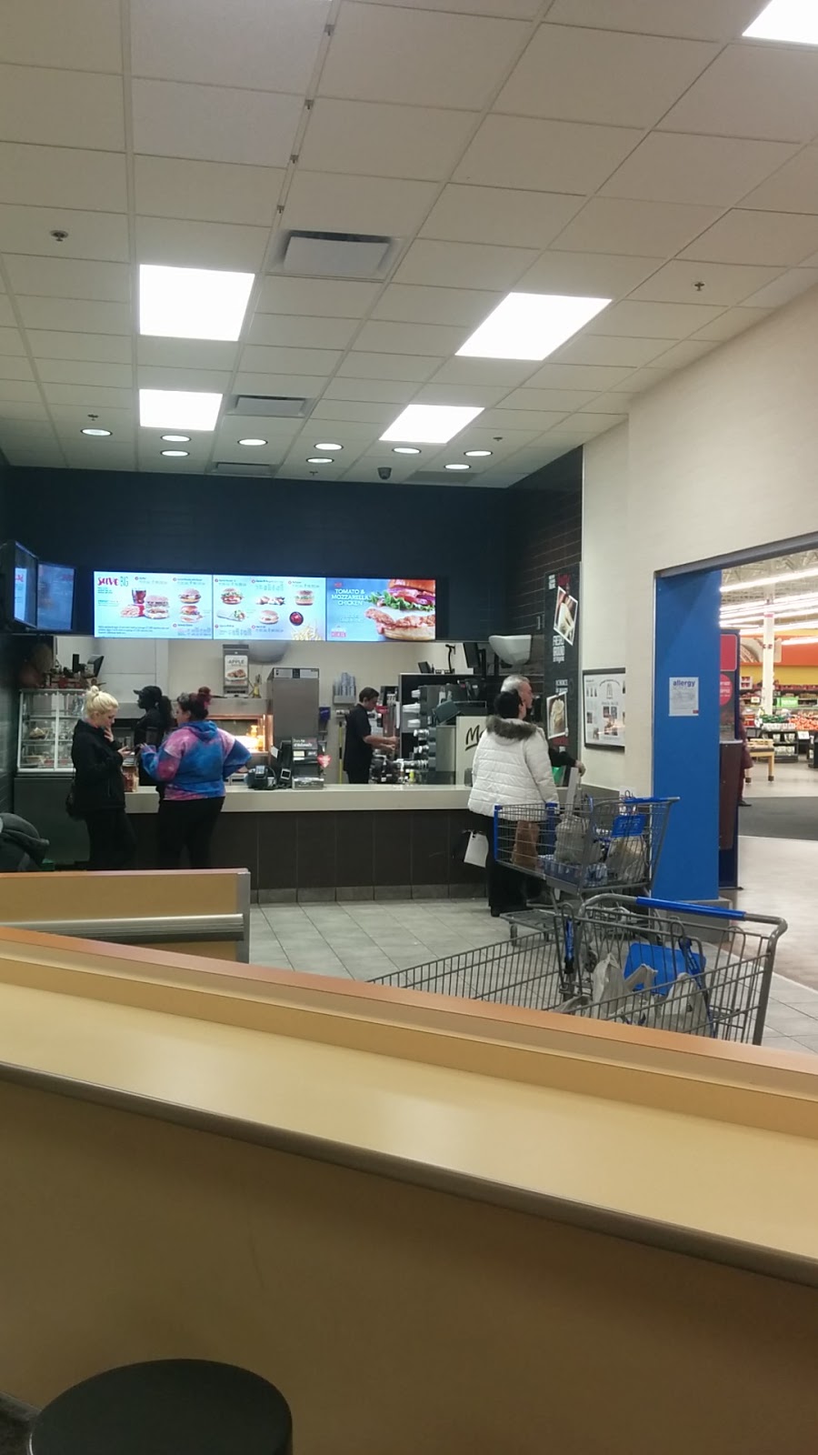 McDonalds | 11 Woodlawn Rd W, Guelph, ON N1H 1G8, Canada | Phone: (519) 822-7400