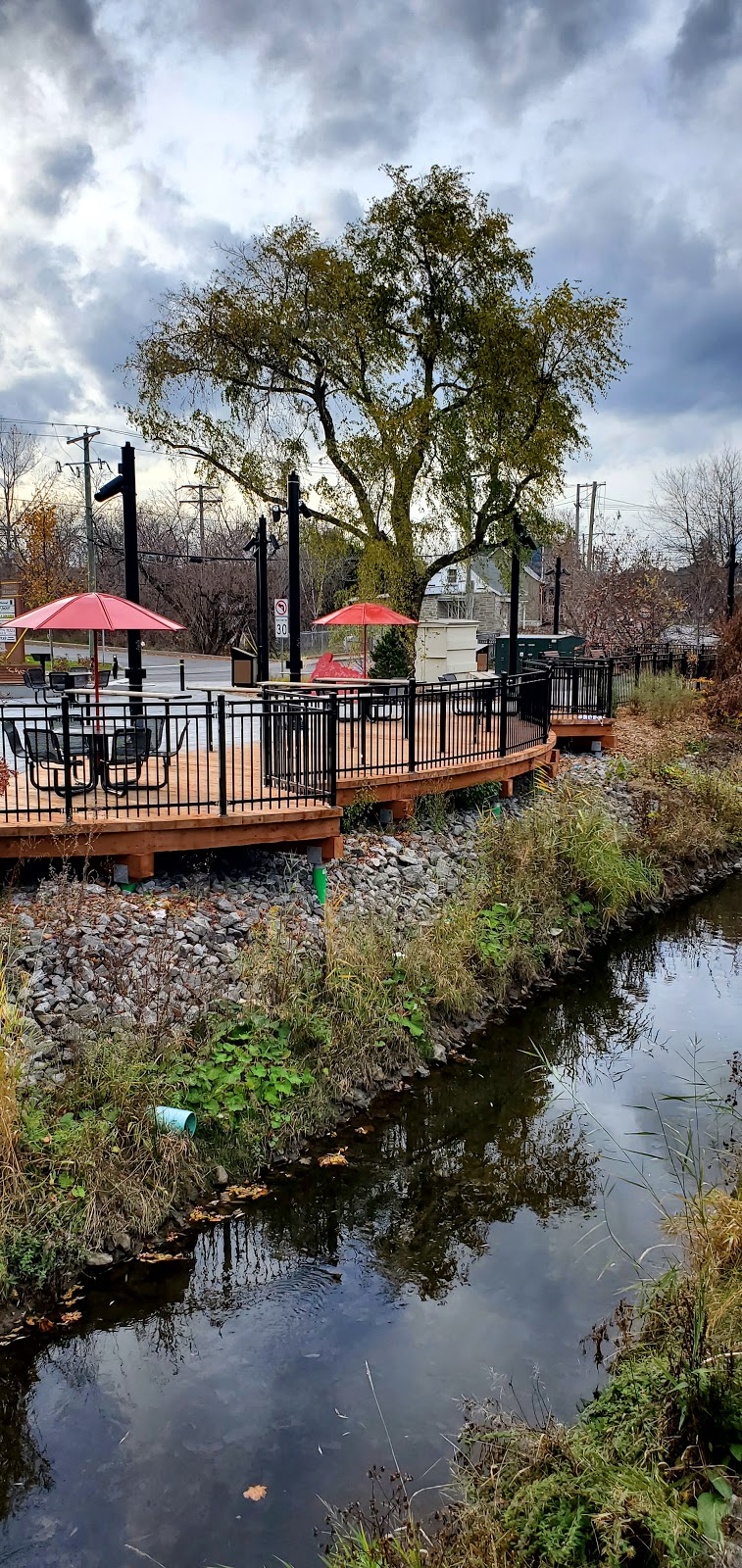Place du Village Dionis-Chaput | 2875 Ch Sainte-Marie, Mascouche, QC J7K 3B8, Canada | Phone: (450) 474-4133