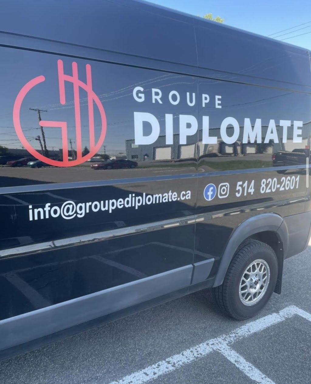 GROUPE DIPLOMATE | 10210 Av. Bruchési, Montréal, QC H2B 2S3, Canada | Phone: (514) 820-2601
