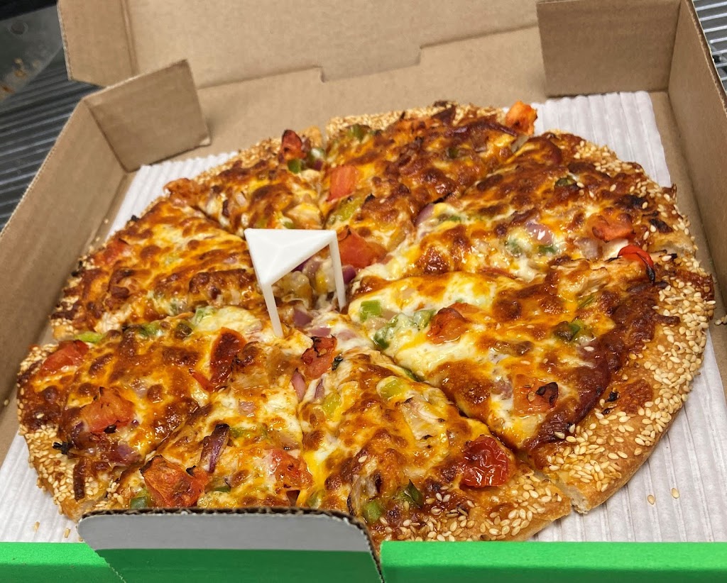 Red Swan Pizza | 782 Eagleson Rd Unit D1B, Ottawa, ON K2M 0N2, Canada | Phone: (613) 270-9991