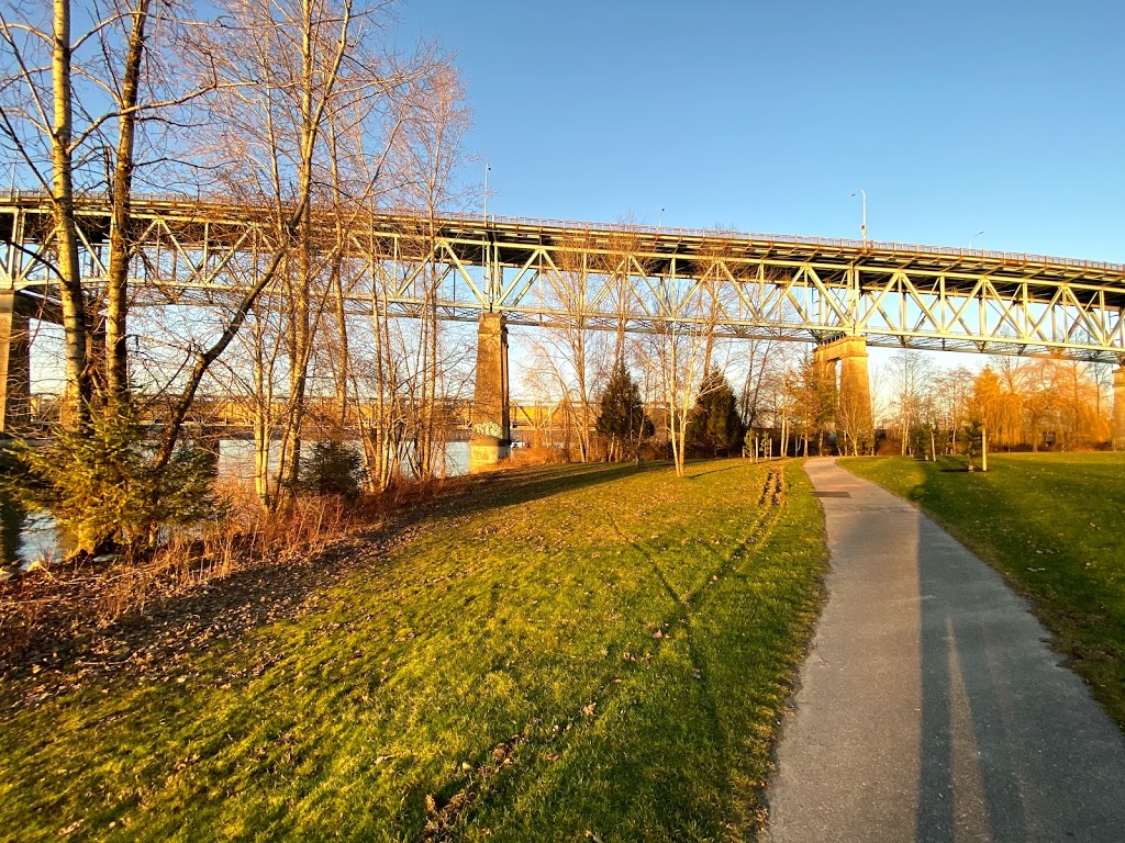 Brownsville Bar Park | 11931 Old Yale Rd, Surrey, BC V3V 3X3, Canada | Phone: (604) 580-1041