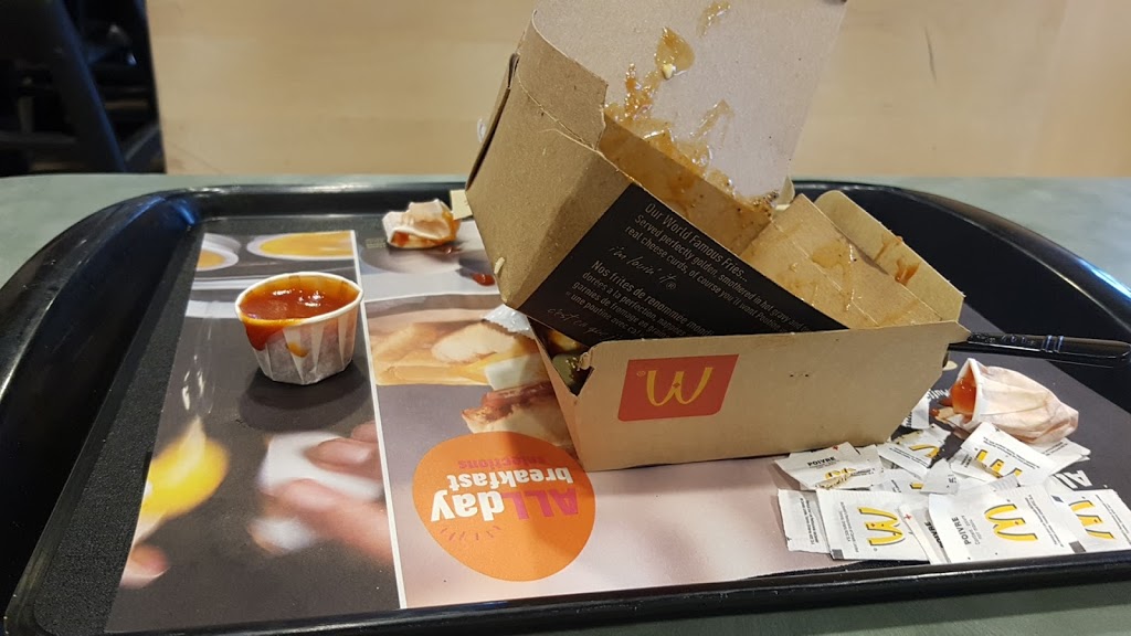 McDonalds | 689 Guelph Line, Burlington, ON L7R 3M7, Canada | Phone: (905) 639-1661