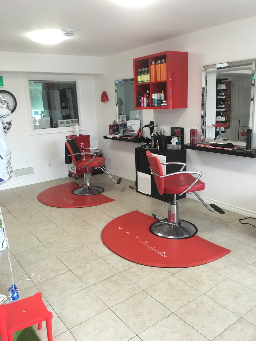 Hair by Oz | 742 Tower St S, Fergus, ON N1M 2R3, Canada | Phone: (519) 787-8034