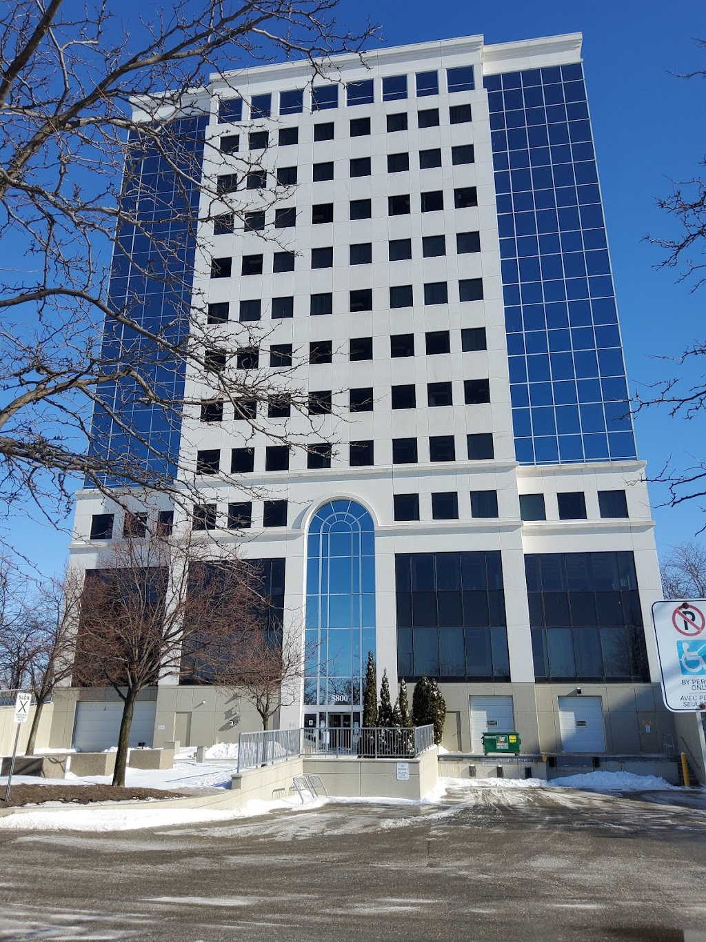 Canada Revenue Agency 5800 Hurontario St, Mississauga, ON L5R 4B4, Canada