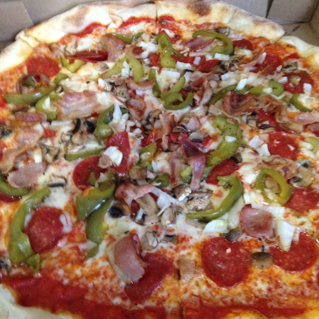 Pizza Nostra | 362 Lakeshore Rd W, Mississauga, ON L5H 1H3, Canada | Phone: (905) 891-3978