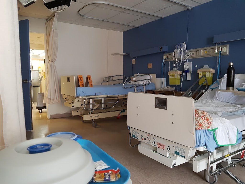 Hôpital Laurentien | 234 Rue Saint Vincent, Sainte-Agathe-des-Monts, QC J8C 2B8, Canada | Phone: (819) 324-4000
