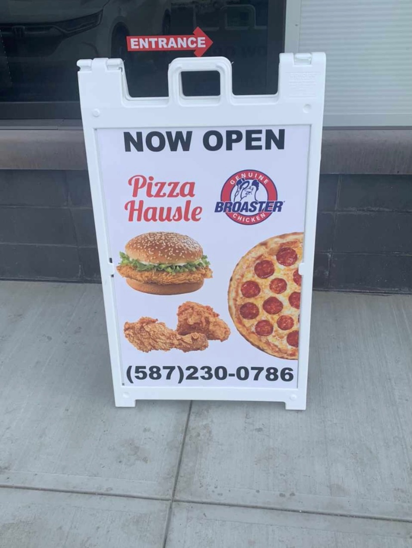 Pizza Hausle and Broaster Chicken | 11154 11th St NE #150, Calgary, AB T3K 2R5, Canada | Phone: (587) 230-0786