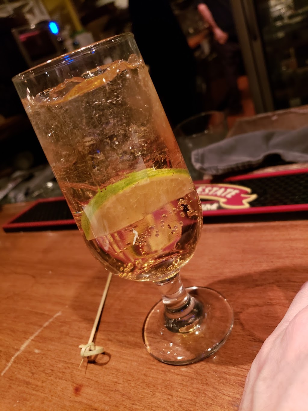 Snack & Bar Milly’s | 1926 Chem. du Village, Mont-Tremblant, QC J8E 1K4, Canada | Phone: (819) 681-0550