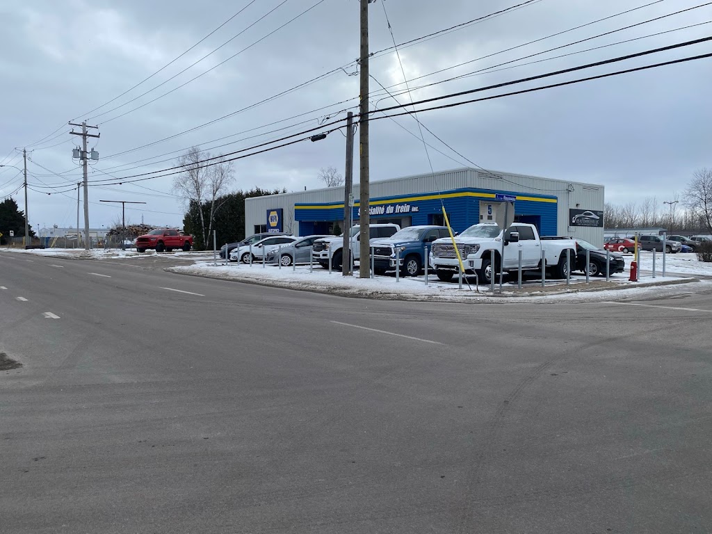 Les automobiles du lac inc. | 959 Bd Hamel, Saint-Félicien, QC G8K 2X4, Canada | Phone: (418) 679-0490