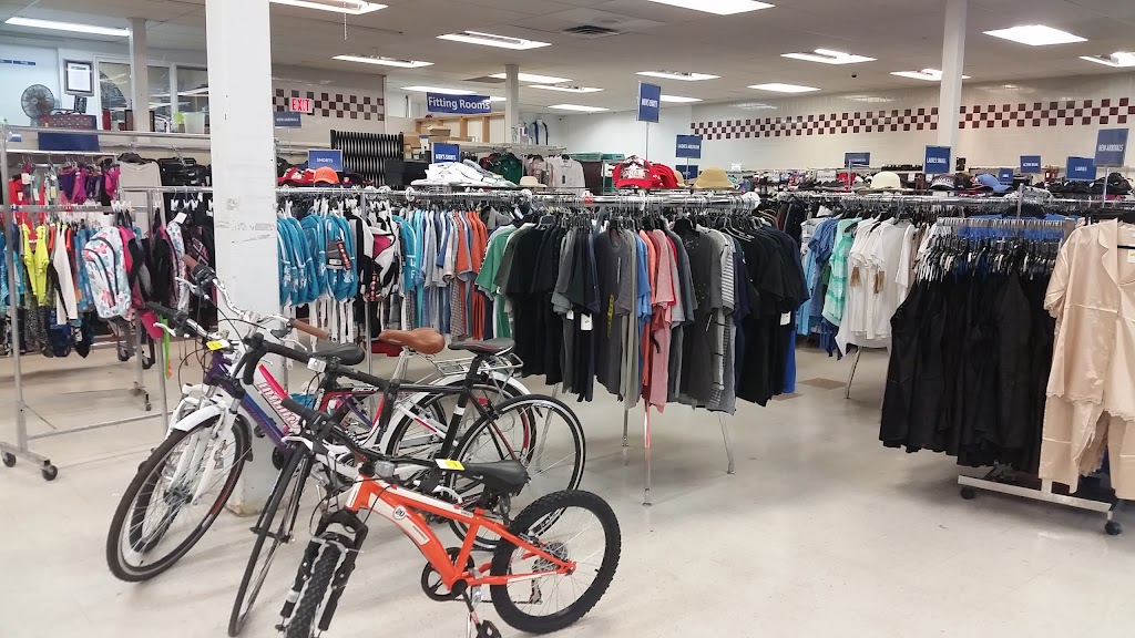 Big Box Outlet Store - Chilliwack | 5725 Vedder Rd, Chilliwack, BC V2R 3N3, Canada | Phone: (604) 847-0288