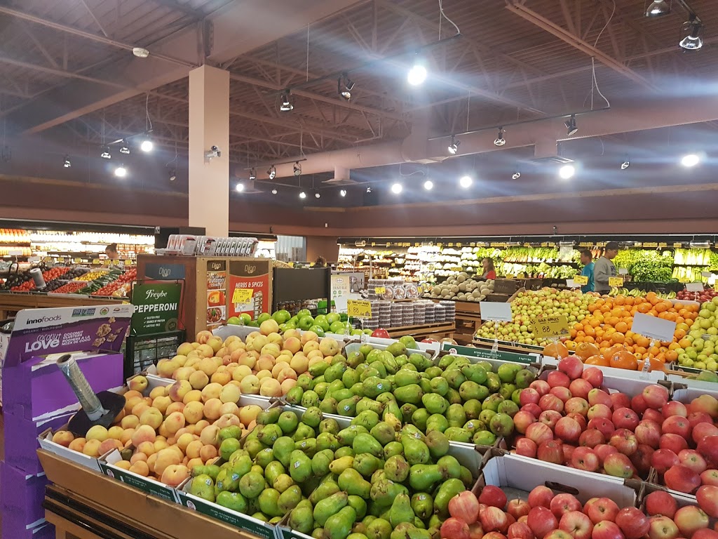 H&W Produce | 6120 Terrace Rd NW, Edmonton, AB T6A 3Z1, Canada | Phone: (780) 485-2018