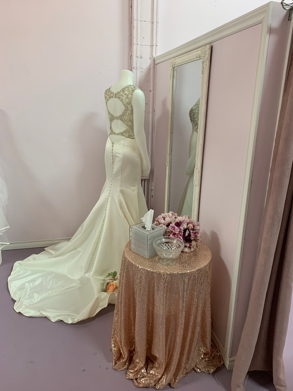 Ever After Bridal Boutique | 3 Royce Ave Unit 15, Orillia, ON L3V 5H8, Canada | Phone: (705) 326-0666