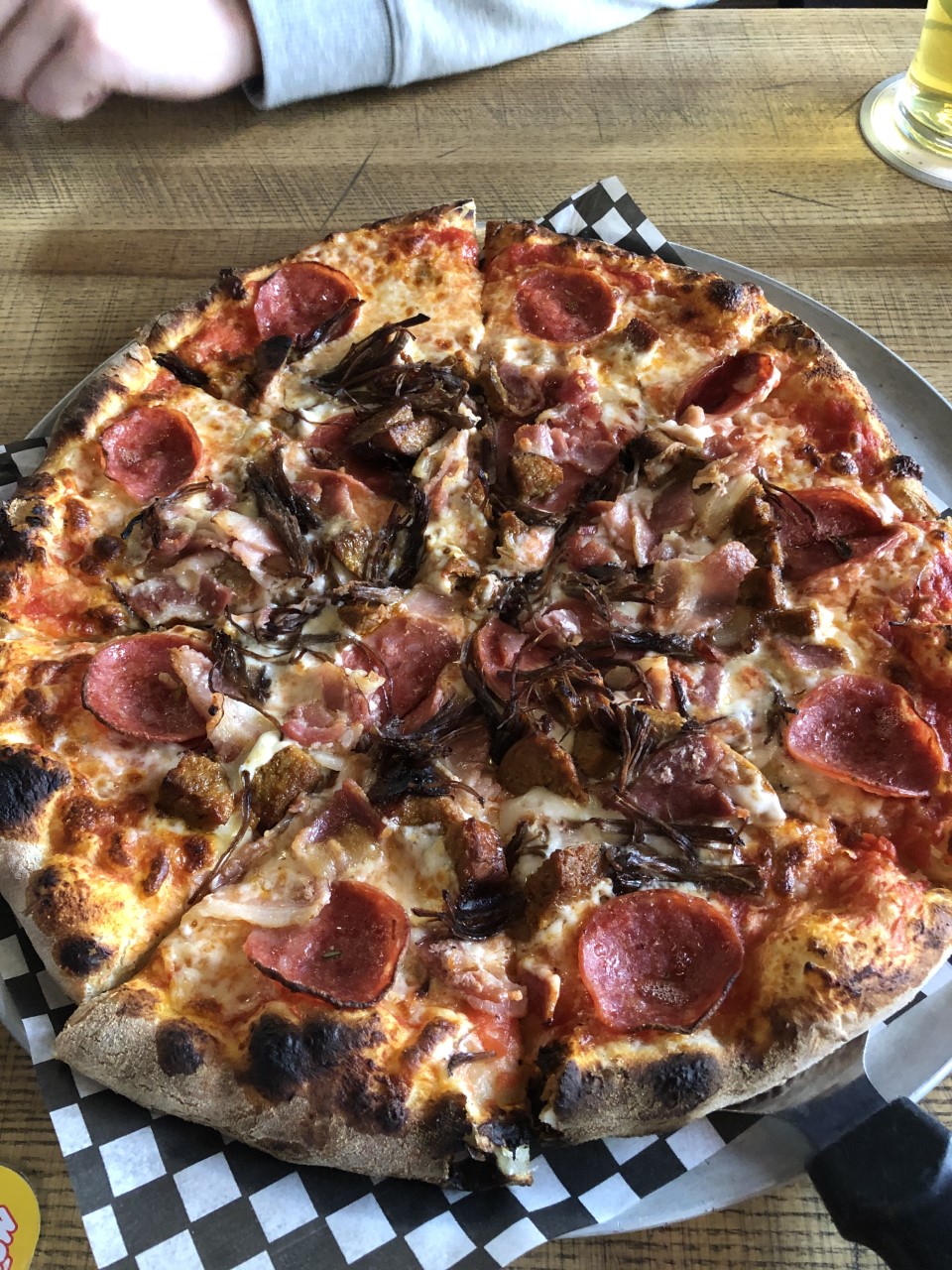 Mimis Pub | 11403 40 Ave NW, Edmonton, AB T6J 0R4, Canada | Phone: (587) 490-8952