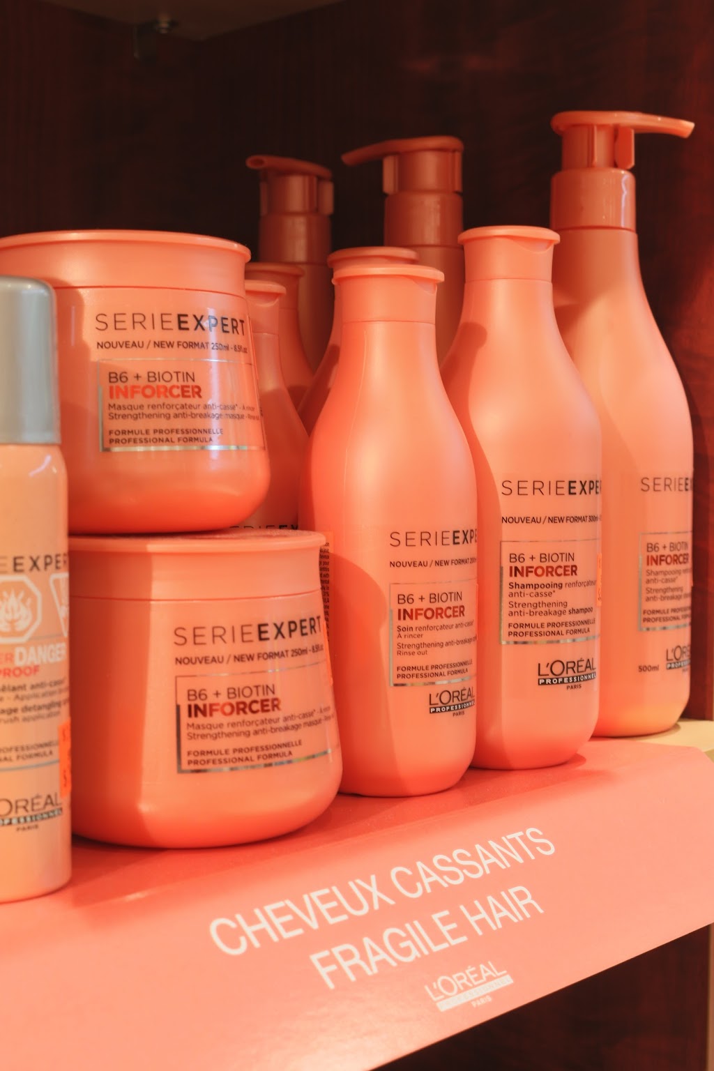 Carisme Coiffure La Prairie | 50 Bd Taschereau, La Prairie, QC J5R 4V3, Canada | Phone: (450) 659-6474