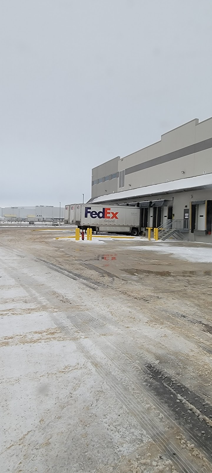 FedEx Ground Terminal 365 Black Diamond Blvd, Winnipeg, MB R2J 4M4