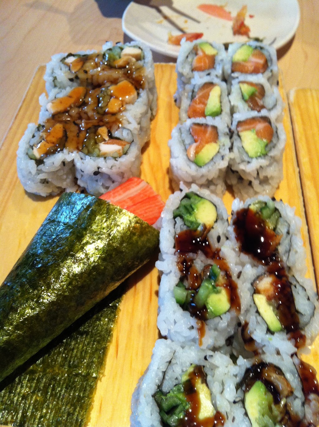 Samura Japanese Restaurant | 281 Woodlawn Rd W, Guelph, ON N1H 7K7, Canada | Phone: (519) 780-0910