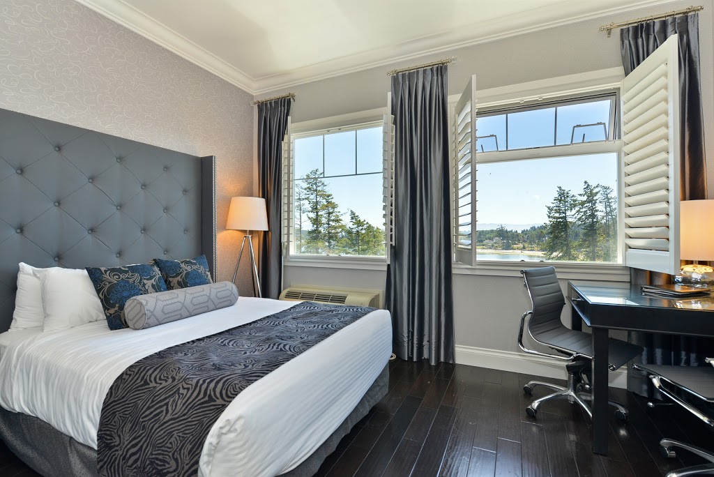 Prestige Oceanfront Resort | 6929 W Coast Rd, Sooke, BC V9Z 0V1, Canada | Phone: (250) 642-0805
