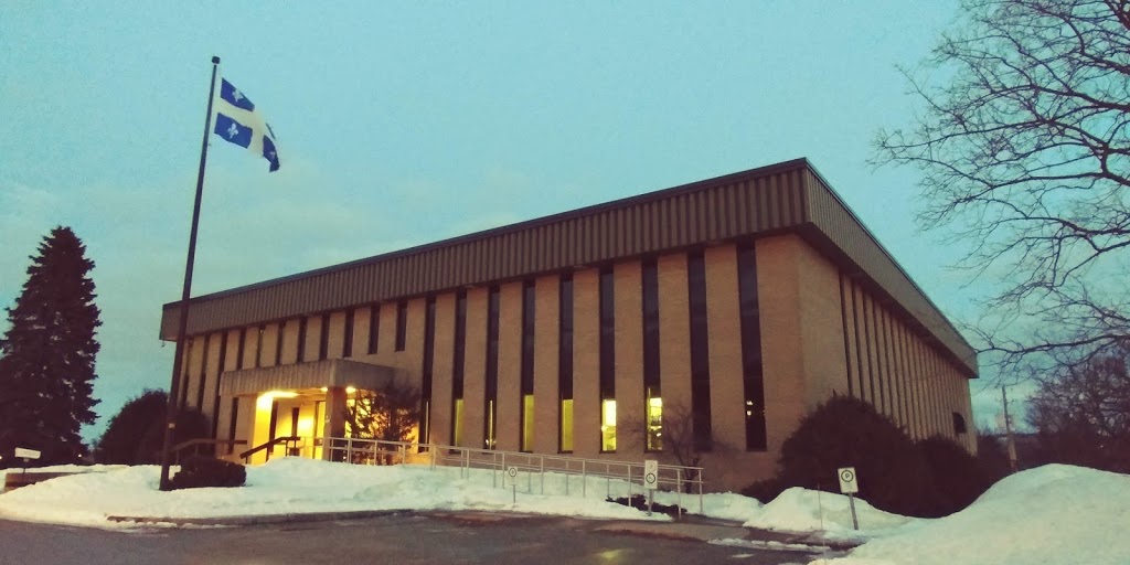 Sûreté du Québec | 40 Rue Don-Bosco Sud, Sherbrooke, QC J1L 1W4, Canada | Phone: (819) 572-6072