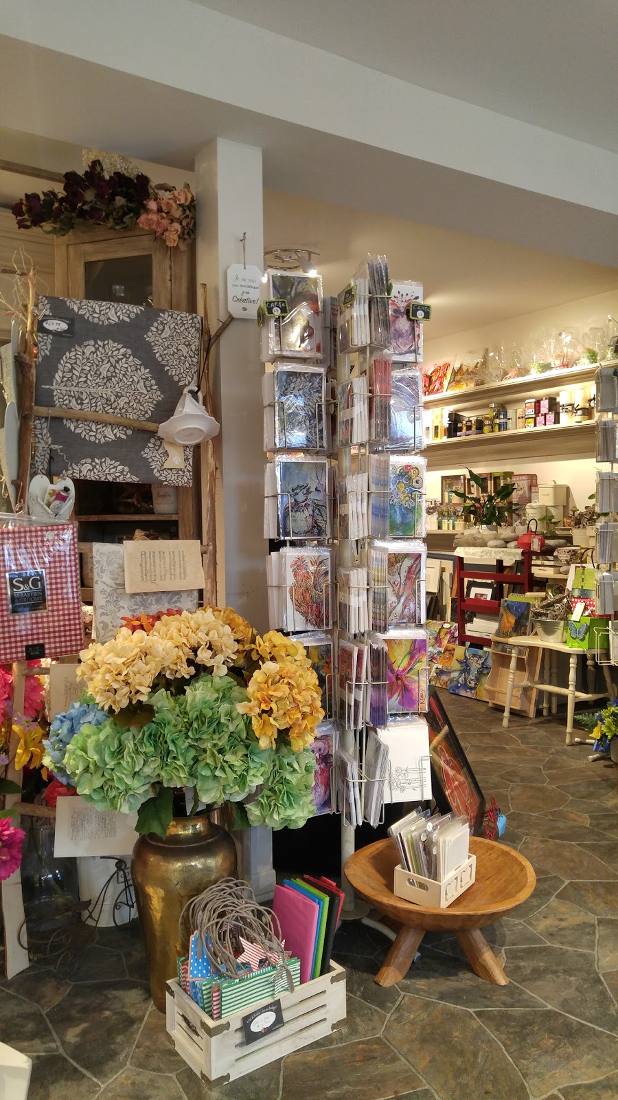 L Art du Bonheur...dans une Boutique ! | 5 Rue Blainville E, Sainte-Thérèse, QC J7E 1L4, Canada | Phone: (450) 951-9416